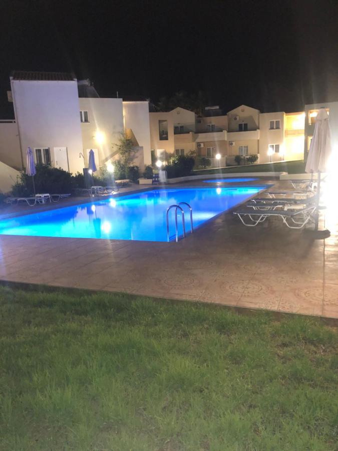 Dimitris Apartments Платаньяс Екстер'єр фото