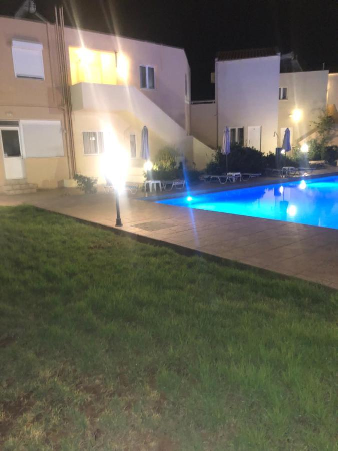Dimitris Apartments Платаньяс Екстер'єр фото