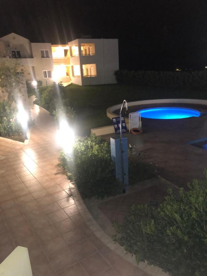 Dimitris Apartments Платаньяс Екстер'єр фото